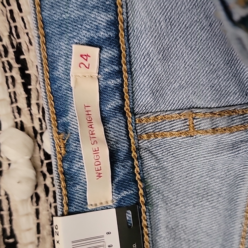 Levi's‎ Blue Premium High Rise Wedgie Ripped Jeans Size 24 - Picture 7 of 11